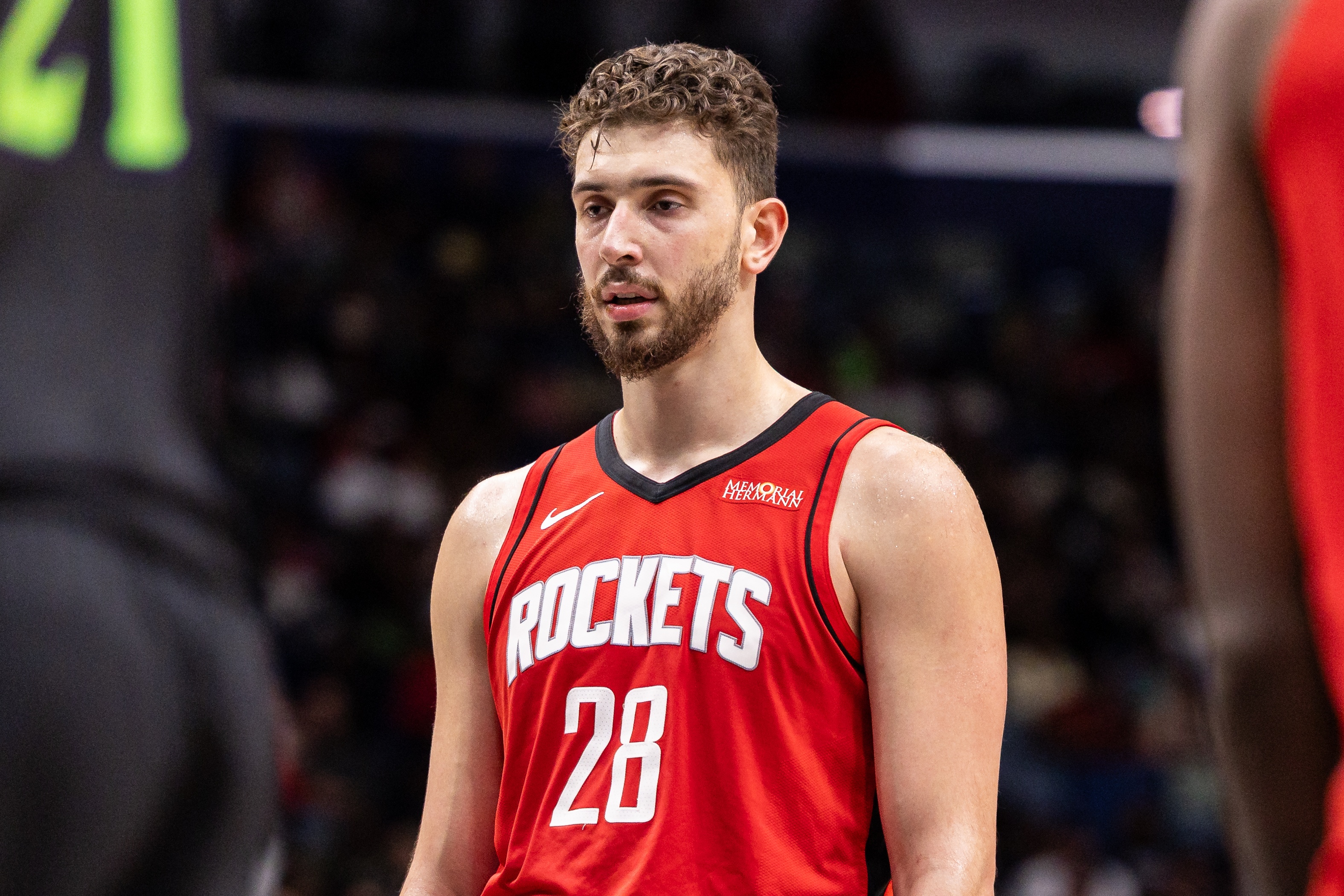 世界杯比赛在线观看地址-是否达到期待？申京本赛季场均20.4+8.9+6.2+3.2失误 命中率51.9%